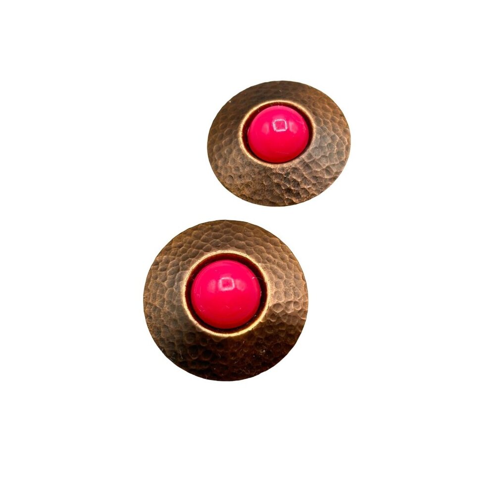 Vintage Hammered Round Copper Clip On Earrings with Fuchsia Cabochons
